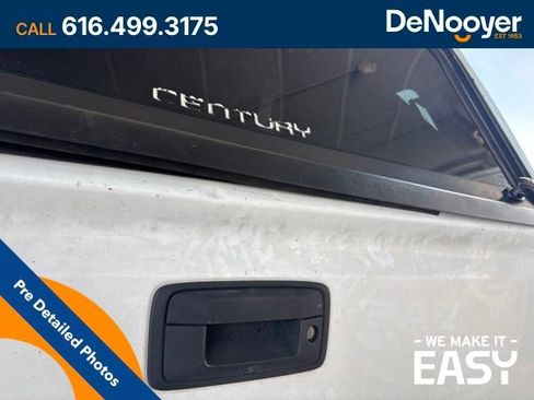 Used 2018 Chevrolet Silverado 1500 LT w/ All Star Edition AWD/4WD image 11