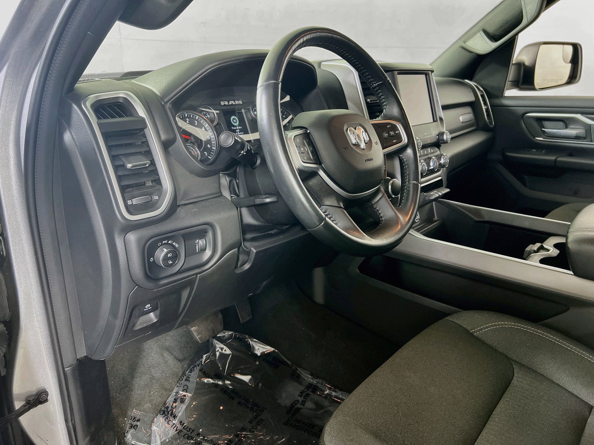Used 2023 RAM 1500 Big Horn AWD/4WD image 9