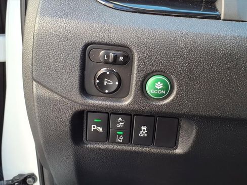 Used 2019 Honda Pilot Touring image 15