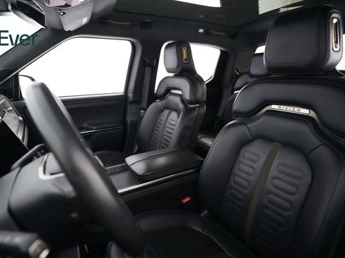 Used 2022 Rivian R1T Launch Edition image 4