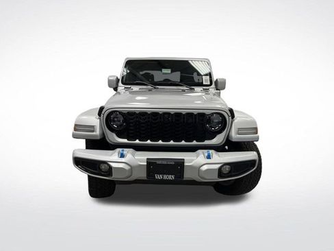 Used 2024 Jeep Wrangler High Altitude image 11