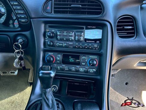 Used 1998 Chevrolet Corvette Coupe w/ Memory Pkg RWD image 15