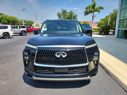 New 2026 INFINITI QX80 Luxe RWD image 2