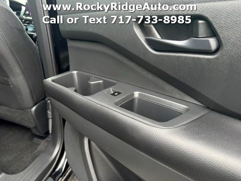 Used 2024 Nissan Pathfinder S AWD/4WD image 15