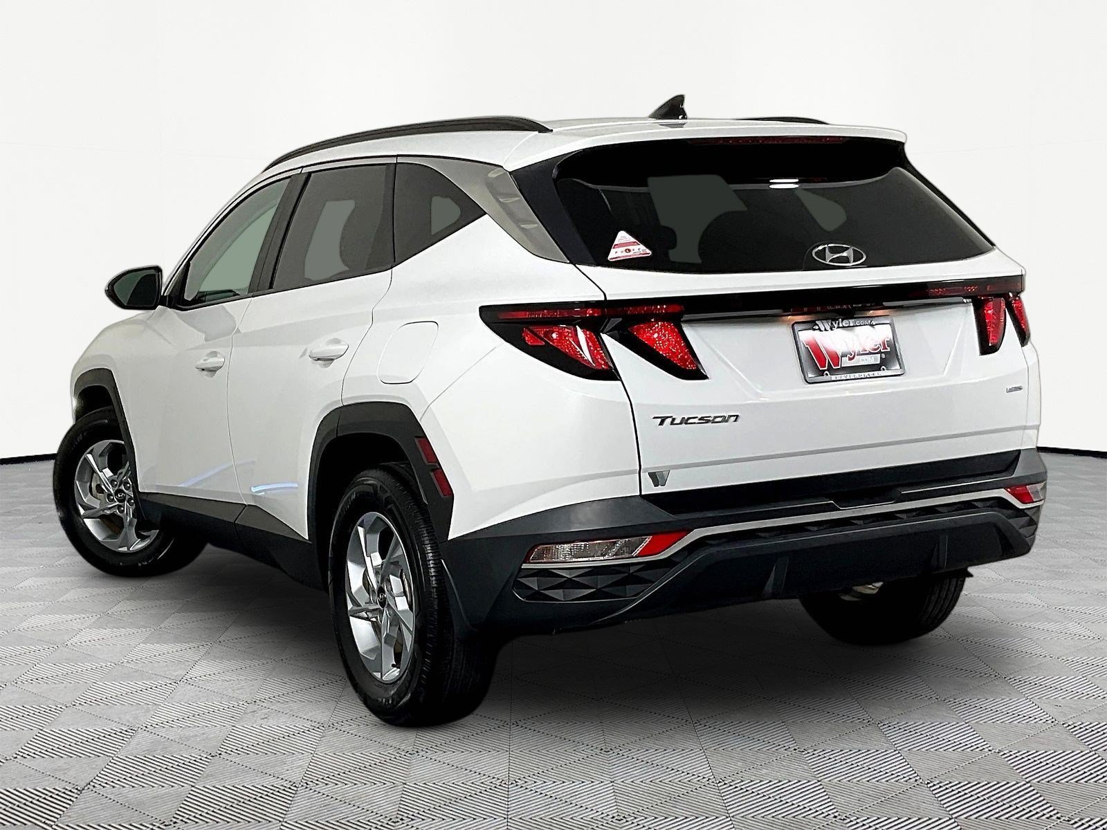 Certified 2024 Hyundai Tucson SEL AWD/4WD image 4
