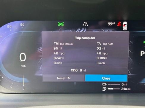 New 2024 Volvo XC90 T8 Plus w/ Protection Package Premier AWD/4WD image 11