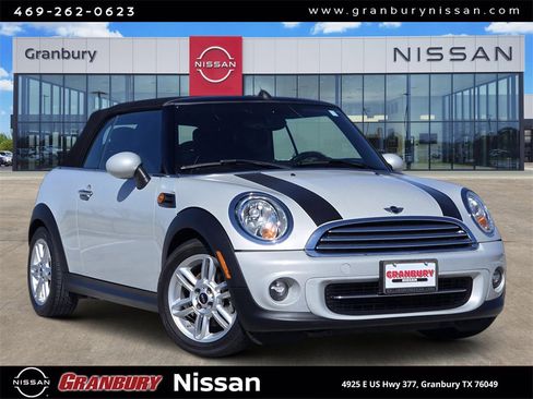 Used 2015 MINI Cooper Convertible image 1