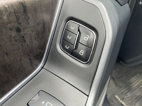 Certified 2024 Ford F250 Lariat w/ Sport Appearance Package image 24