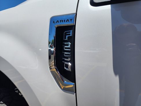 Used 2018 Ford F250 Lariat w/ Lariat Value Package AWD/4WD image 10