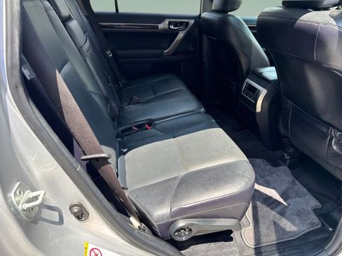 Used 2018 Lexus GX 460 Premium w/ Premium Package AWD/4WD image 23