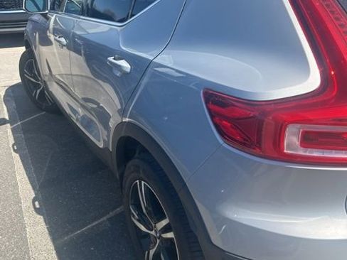 Used 2023 Volvo XC40 B5 Plus w/ Driver Assist Package image 9