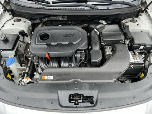 Used 2015 Hyundai Sonata Limited w/ Option Group 06 image 28