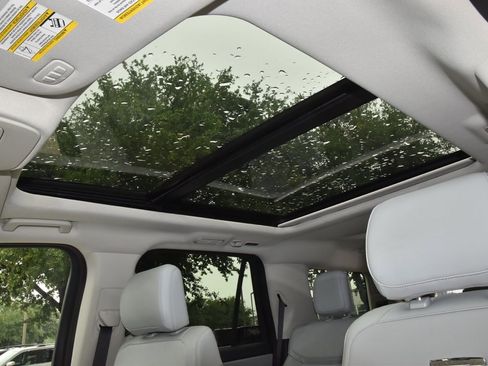 Certified 2025 Ford Expedition Platinum AWD/4WD image 34