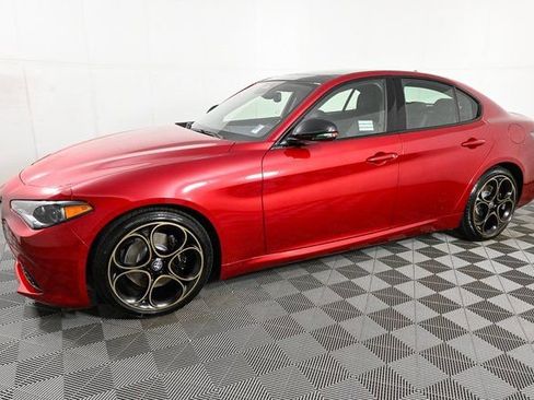 New 2025 Alfa Romeo Giulia w/ Driving Assist Package RWD image 8