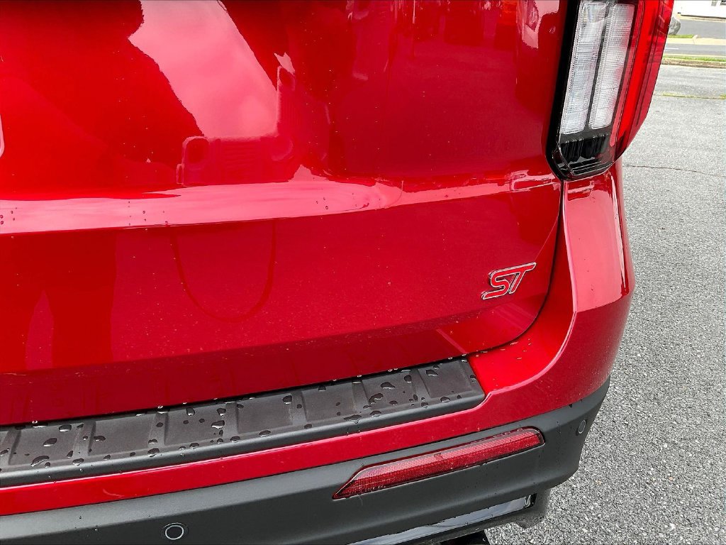 New 2026 Ford Explorer ST w/ Sun And Sound Package AWD/4WD image 9