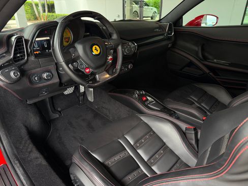 Used 2011 Ferrari 458 Italia Coupe RWD image 23