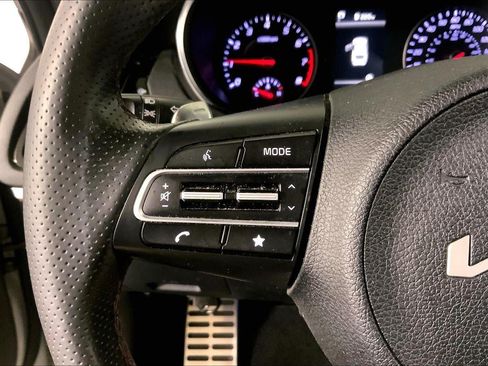 Used 2022 Kia Stinger GT-Line w/ Sun & Sound Package AWD/4WD image 17