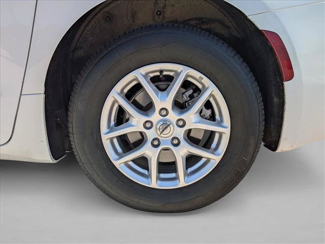 Used 2023 Chrysler Voyager LX FWD image 15