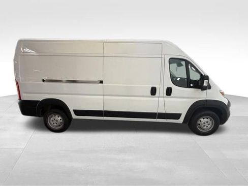 Used 2023 RAM ProMaster 2500 FWD image 6
