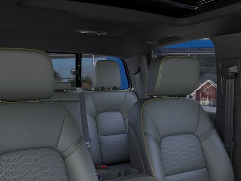 New 2026 Chevrolet Colorado ZR2 AWD/4WD image 24
