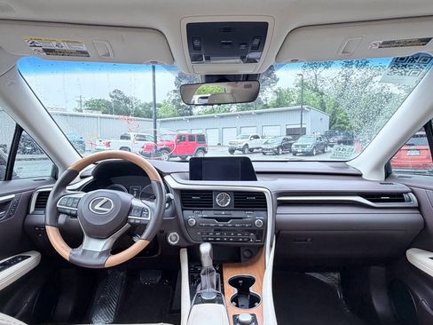Used 2018 Lexus RX 350 FWD w/ Premium Package image 12