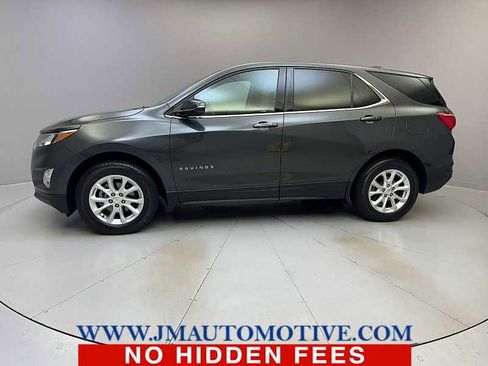 Used 2018 Chevrolet Equinox LT image 2