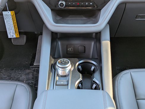 New 2026 Ford Explorer Active w/ Active Comfort Package image 22