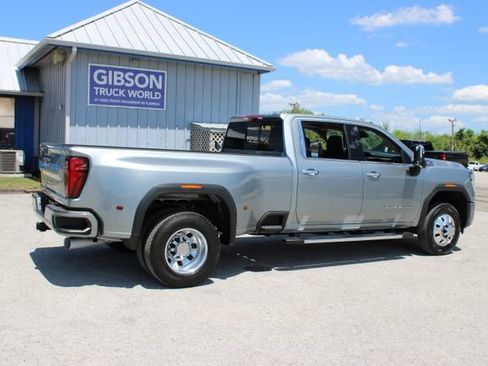 Used 2024 GMC Sierra 3500 Denali w/ Denali Reserve Package AWD/4WD image 13