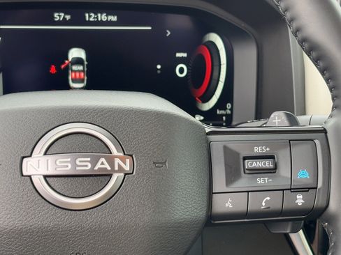 Certified 2025 Nissan Rogue SL image 20