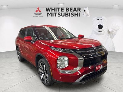 Used 2025 Mitsubishi Outlander SE