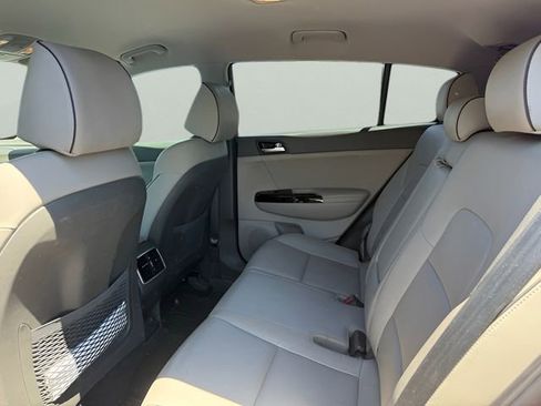 Used 2018 Kia Sportage EX AWD/4WD image 12