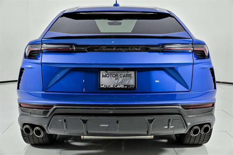 Used 2022 Lamborghini Urus AWD/4WD image 20