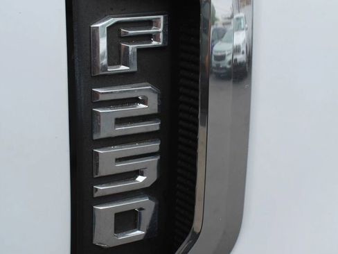 Used 2018 Ford F250 XL w/ Power Equipment Group AWD/4WD image 29