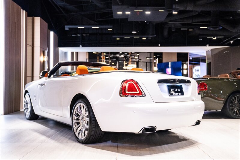 Used 2021 Rolls-Royce Dawn RWD image 23