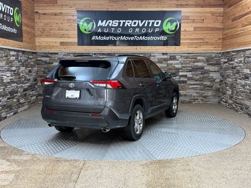 Used 2022 Toyota RAV4 XLE w/ Convenience Package image 9