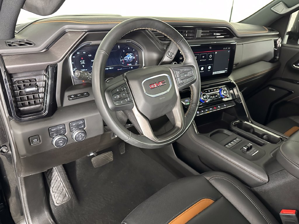 Used 2025 GMC Sierra 2500 AT4 w/ AT4 Premium Plus Package AWD/4WD image 11