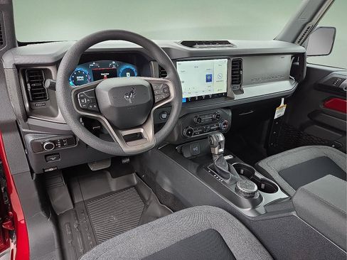 New 2025 Ford Bronco 2-Door w/ Sasquatch Package AWD/4WD image 11