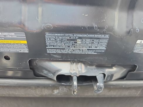 Used 2019 Nissan Pathfinder SL FWD image 13
