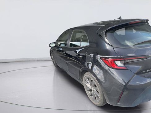 Used 2024 Toyota Corolla SE FWD image 3