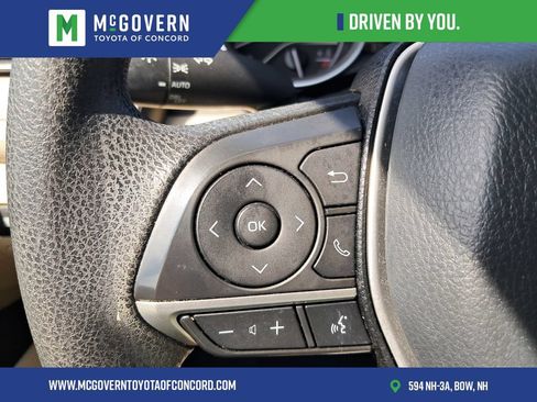 Used 2023 Toyota Camry LE AWD/4WD image 21