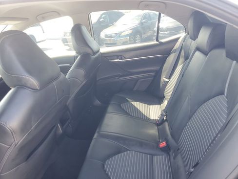 Used 2023 Toyota Camry SE image 10