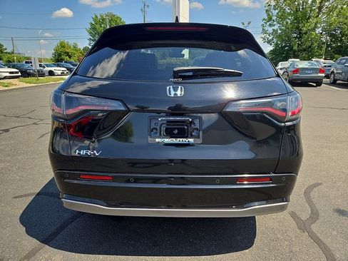 Used 2024 Honda HR-V EX-L image 5