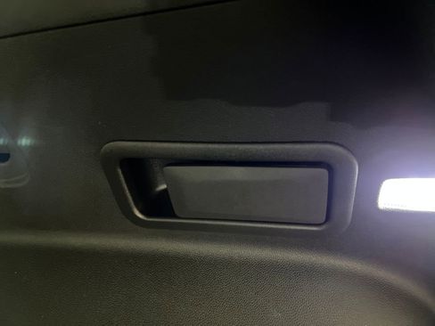 Used 2025 Chevrolet Blazer LT image 33