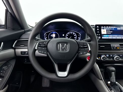 Used 2018 Honda Accord EX image 4