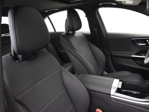 New 2026 Mercedes-Benz C 300 4MATIC Sedan image 17