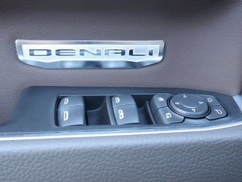New 2026 GMC Sierra 1500 Denali w/ Technology Package AWD/4WD image 11