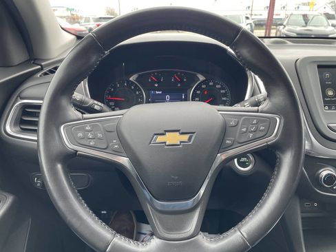 Used 2019 Chevrolet Equinox LT w/ Driver Convenience Package image 17