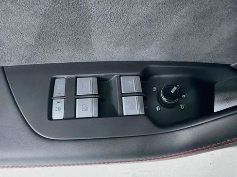 Used 2022 Audi RS 6 AWD/4WD image 9