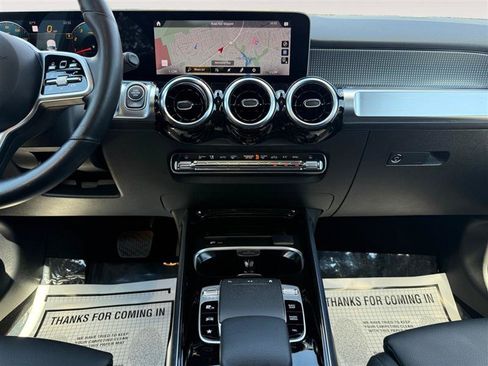 Used 2020 Mercedes-Benz GLB 250 4MATIC image 13