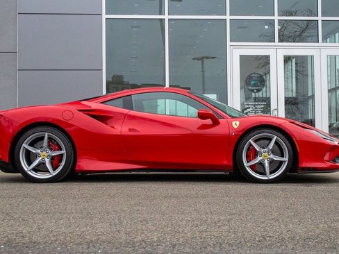 Used 2020 Ferrari F8 Tributo image 5